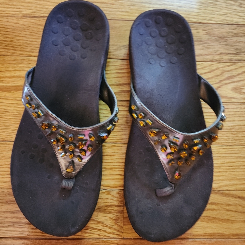 Vionic Bella Thong Sandals